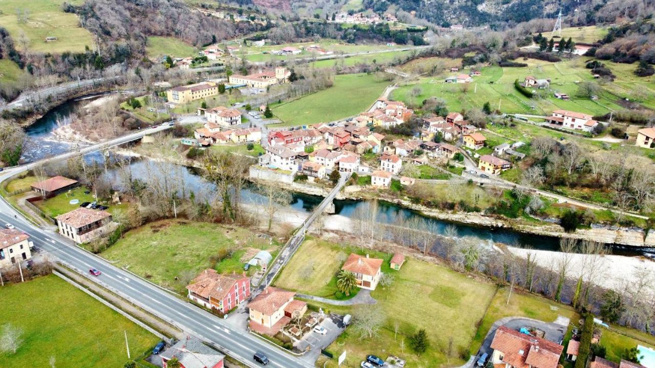 El Puentin Del Sella Con Wifi Y Parking Gratuito Apartman Onís Kültér fotó