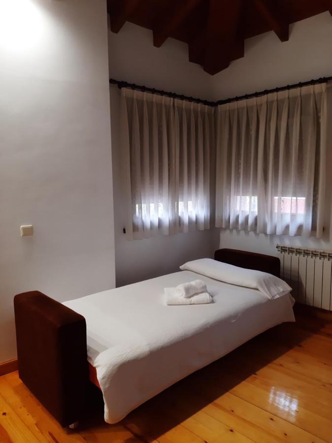 El Puentin Del Sella Con Wifi Y Parking Gratuito Apartman Onís Kültér fotó