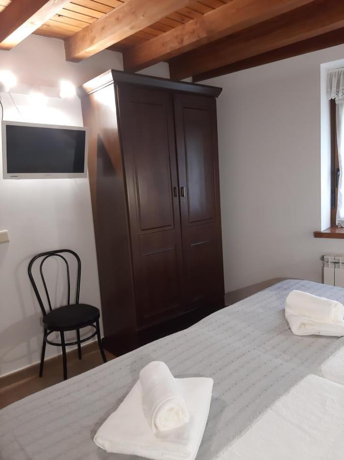 El Puentin Del Sella Con Wifi Y Parking Gratuito Apartman Onís Kültér fotó