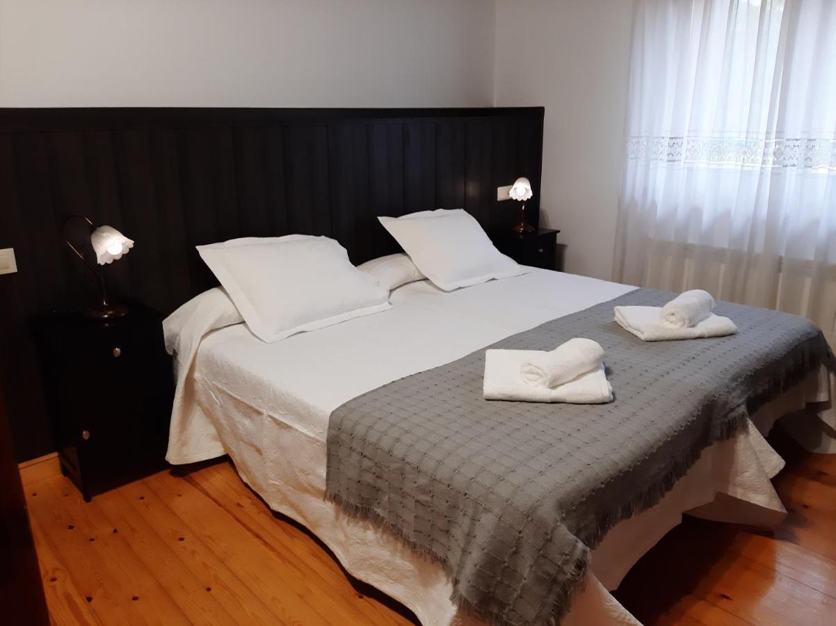 El Puentin Del Sella Con Wifi Y Parking Gratuito Apartman Onís Kültér fotó