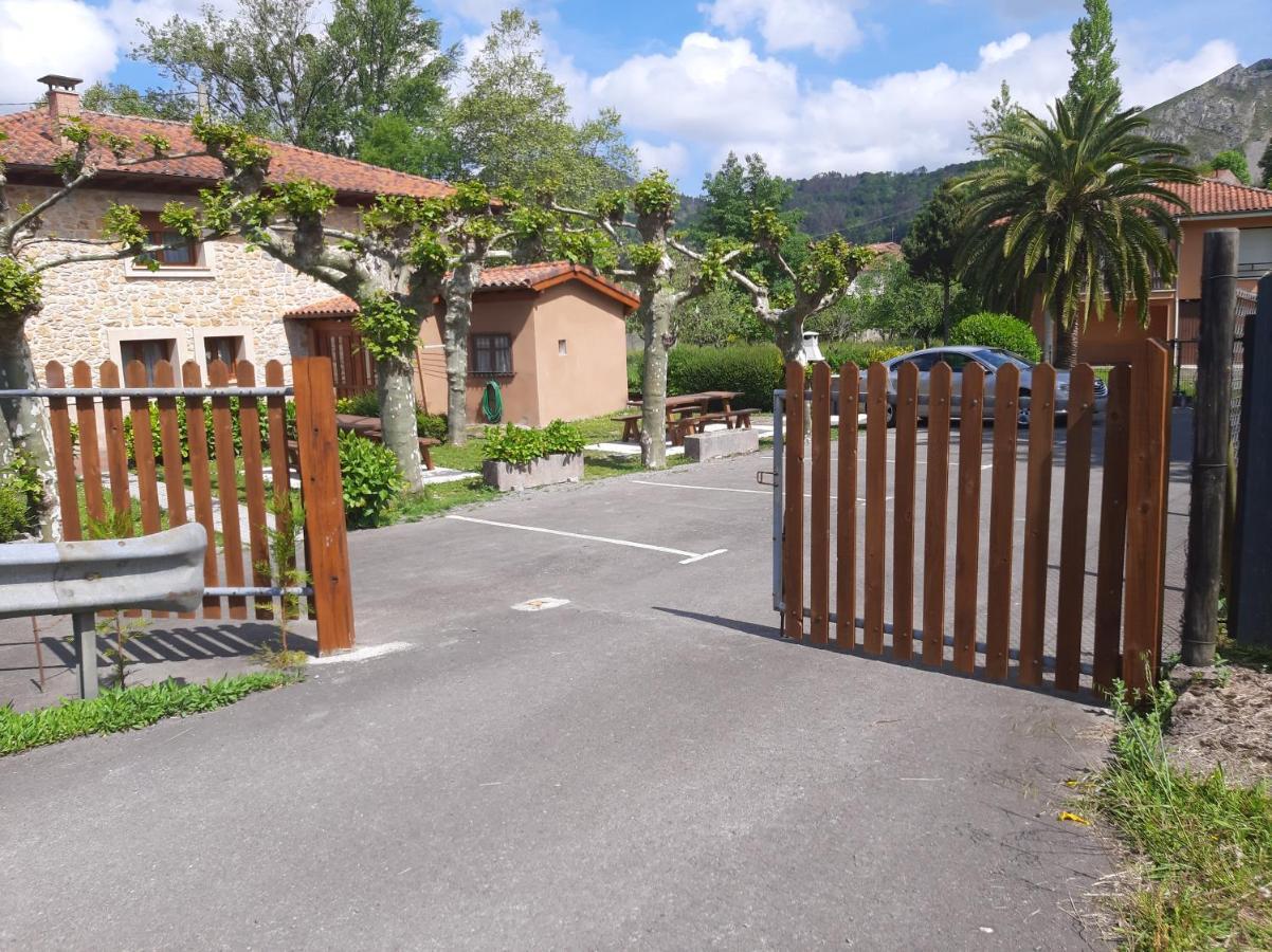 El Puentin Del Sella Con Wifi Y Parking Gratuito Apartman Onís Kültér fotó