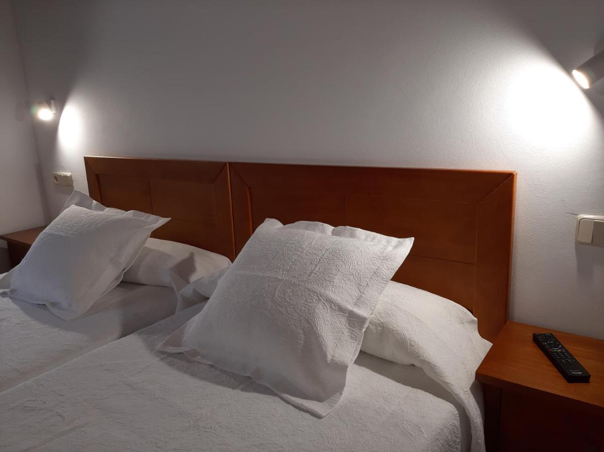 El Puentin Del Sella Con Wifi Y Parking Gratuito Apartman Onís Kültér fotó